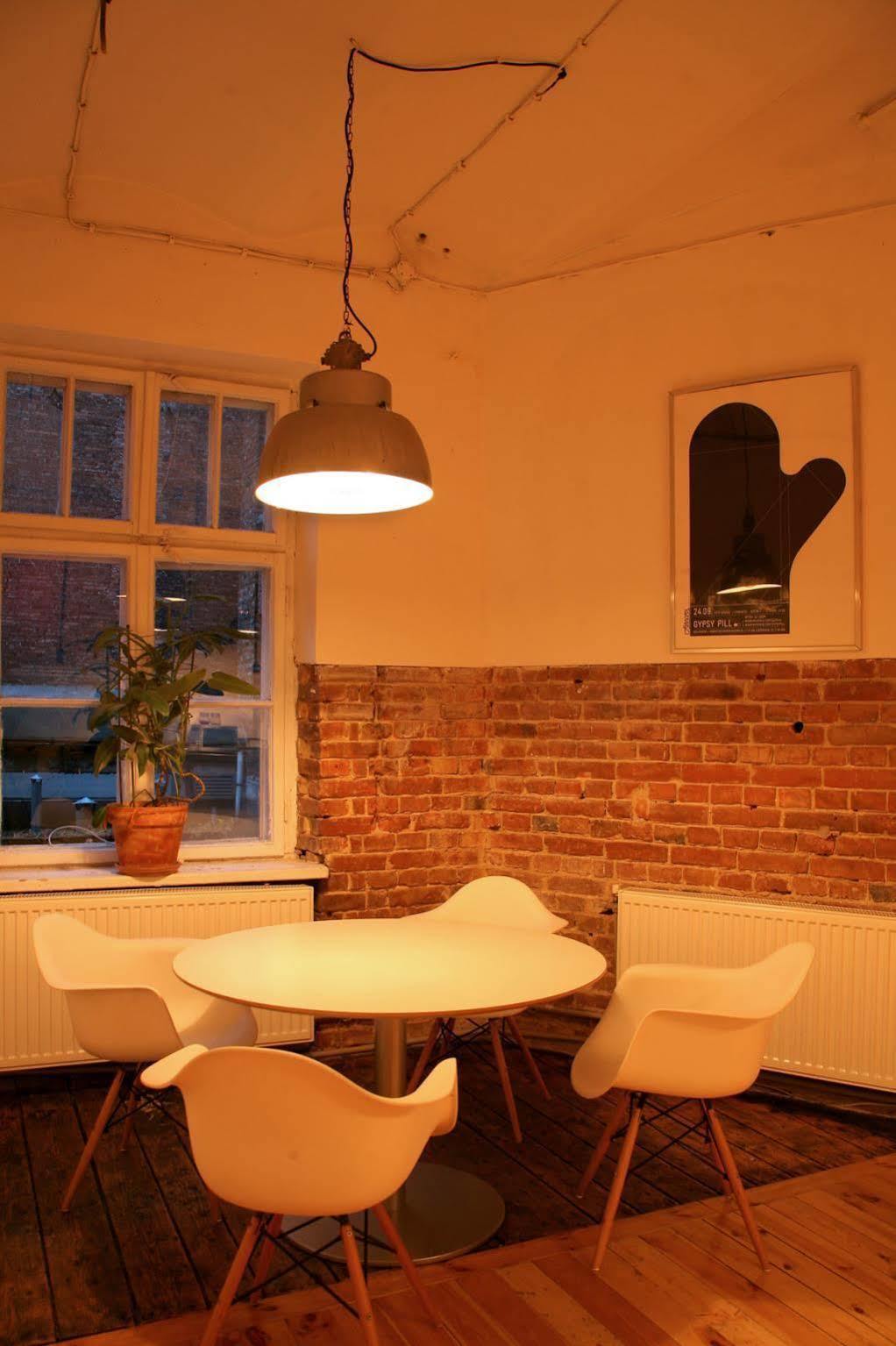 Hostel Fabryka Warsaw Ngoại thất bức ảnh